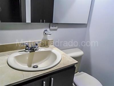 Apartamento en venta en El Poblado, Medellín · foto 14 de 19