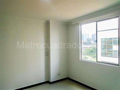Apartamento en venta en El Poblado, Medellín · foto 9 de 19