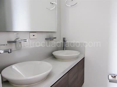Apartamento de 3 alcobas en venta en El Poblado, Medellín, 106 m² · foto 12 de 19