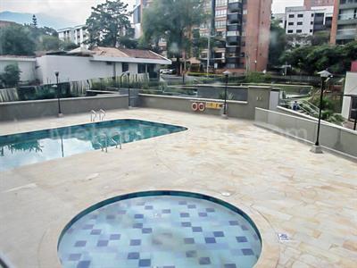 Apartamento de 3 alcobas en venta en El Poblado, Medellín, 106 m² · foto 16 de 19