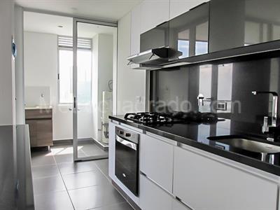 Apartamento de 3 alcobas en venta en El Poblado, Medellín, 106 m² · foto 5 de 19