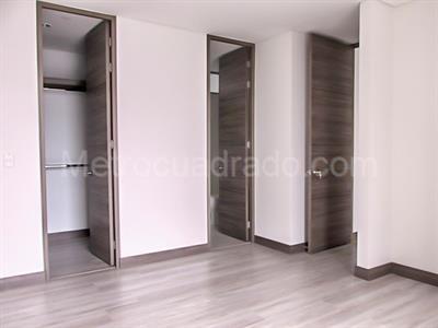 Apartamento de 3 alcobas en venta en El Poblado, Medellín, 106 m² · foto 8 de 19