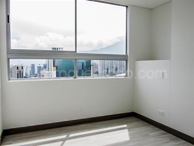 Apartamento de 3 alcobas en venta en El Poblado, Medellín, 106 m² · foto 9 de 19