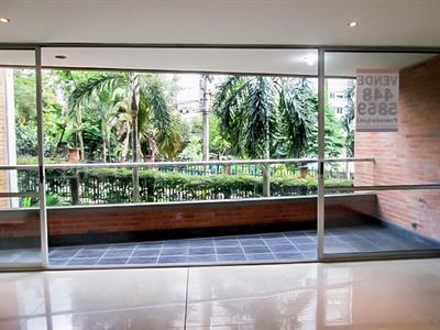 Apartamento de 3 alcobas en venta en Benedictinos, Envigado, 157 m² · foto 2 de 19