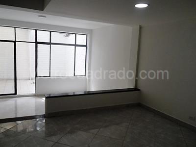Casa de 3 alcobas en venta en El Poblado, Medellín, 136 m² · foto 2 de 20