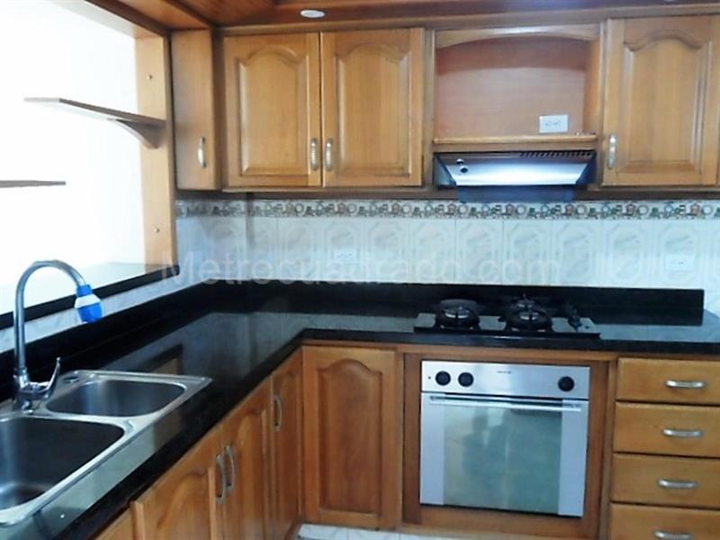 3BR House in El Poblado with Pool, Sauna & 24/7 Security - 4