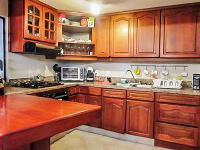 Casa de 3 alcobas en venta en Las Brujas, Envigado, 172 m² · foto 5 de 20