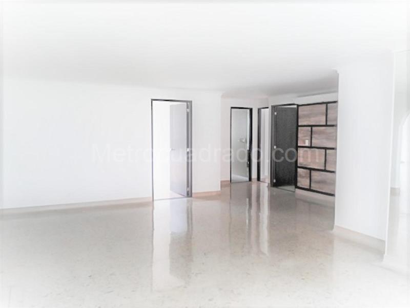 Piso – Medellín, Los Naranjos, El Poblado - Más