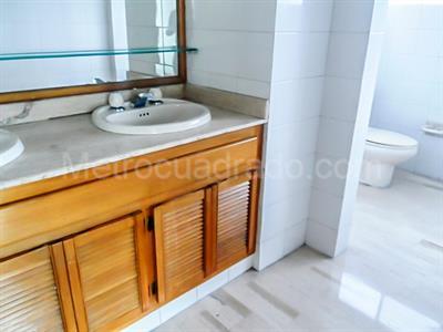 Apartamento en venta en El Poblado, Medellín · foto 14 de 19
