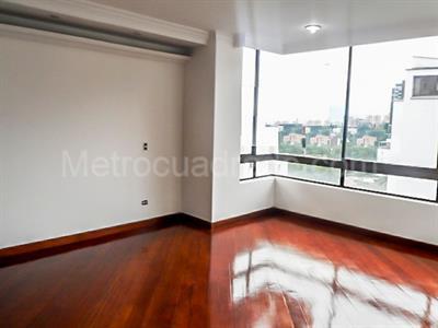 Apartamento en venta en El Poblado, Medellín · foto 8 de 19