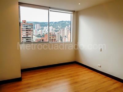 Apartamento de 3 alcobas en venta en El Poblado, Medellín, 125 m² · foto 10 de 19