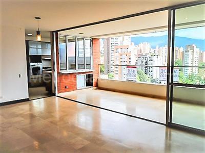 Apartamento de 3 alcobas en venta en El Poblado, Medellín, 125 m² · foto 2 de 19