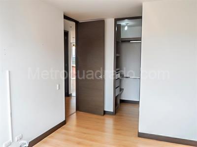 Apartamento de 3 alcobas en venta en El Poblado, Medellín, 125 m² · foto 9 de 19