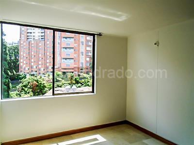 Apartamento en venta en El Poblado, Medellín · foto 12 de 20
