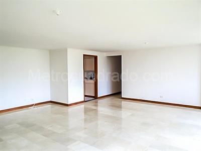 Apartamento en venta en El Poblado, Medellín · foto 4 de 20
