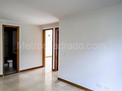 Apartamento en venta en El Poblado, Medellín · foto 8 de 20
