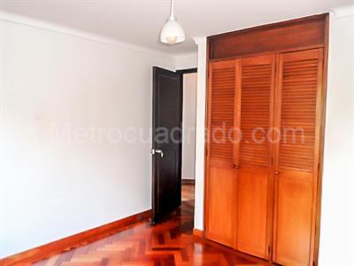 Apartamento en venta en El Poblado, Medellín · foto 11 de 15