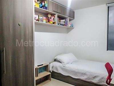 Apartamento de 4 alcobas en arriendo en Loma Los Benedictinos, Envigado, 157 m² · foto 12 de 19
