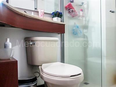 Apartamento de 4 alcobas en arriendo en Loma Los Benedictinos, Envigado, 157 m² · foto 15 de 19