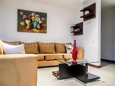 Apartamento de 4 alcobas en arriendo en Loma Los Benedictinos, Envigado, 157 m² · foto 3 de 19