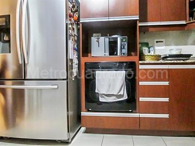 Apartamento de 4 alcobas en arriendo en Loma Los Benedictinos, Envigado, 157 m² · foto 7 de 19