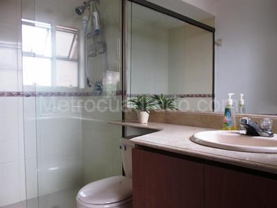 Apartamento en venta en El Poblado, Medellín · foto 15 de 20