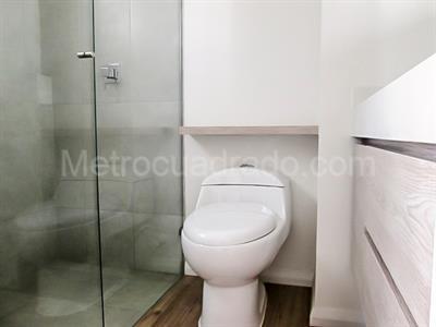 Apartamento de 3 alcobas en venta en El Poblado, Medellín, 202 m² · foto 14 de 17