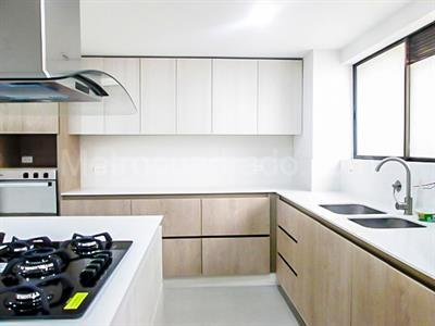 Apartamento de 3 alcobas en venta en El Poblado, Medellín, 202 m² · foto 6 de 17