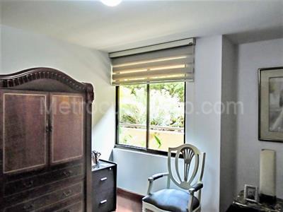Apartamento de 3 alcobas en venta en El Poblado, Medellín, 194 m² · foto 15 de 20