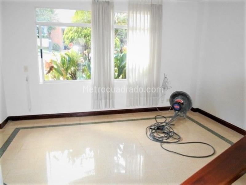 4BR House in Alto de Misael (200 m²) - 2