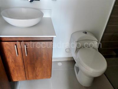 Apartamento de 3 alcobas en venta en El Poblado, Medellín, 103 m² · foto 12 de 14