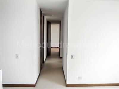 Apartamento de 3 alcobas en venta en El Poblado, Medellín, 103 m² · foto 5 de 14