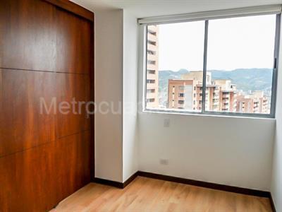 Apartamento de 3 alcobas en venta en El Poblado, Medellín, 103 m² · foto 8 de 14