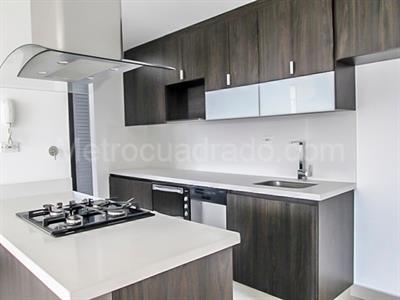 Apartamento de 2 alcobas en venta en Intermedia, Envigado, 78 m² · foto 5 de 19