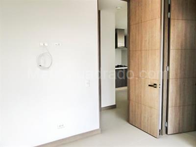 Apartamento de 2 alcobas en venta en Intermedia, Envigado, 78 m² · foto 8 de 19