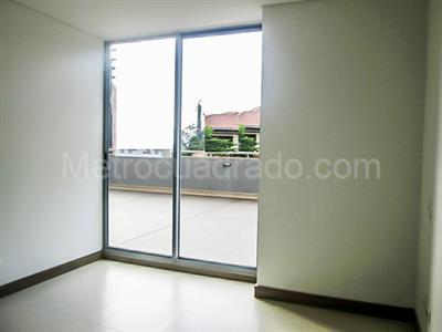 Apartamento de 2 alcobas en venta en Intermedia, Envigado, 78 m² · foto 9 de 19