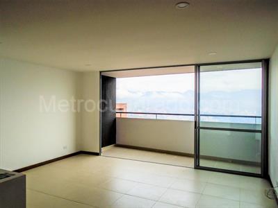 Apartamento de 3 alcobas en venta en Loma De Los Gonzalez, Medellín, 102 m² · foto 2 de 20