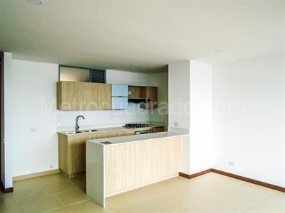 Apartamento de 3 alcobas en venta en Loma De Los Gonzalez, Medellín, 102 m² · foto 3 de 20
