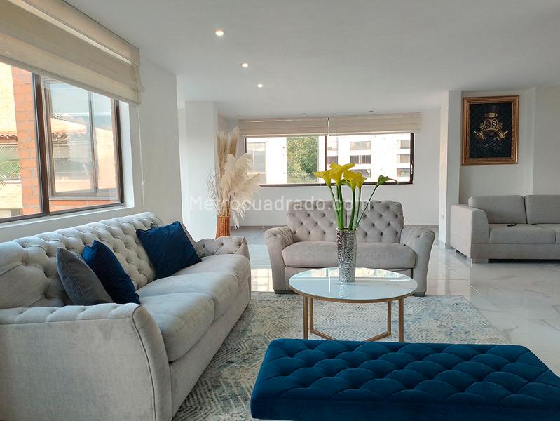 Spacious 3BR Apartment in El Poblado