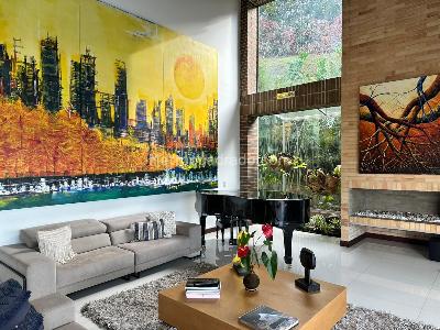 Casa de 4 alcobas en venta en El Poblado, Medellín, 450 m² · foto 2 de 20