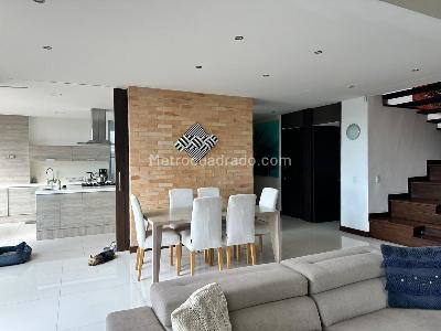 Casa de 4 alcobas en venta en El Poblado, Medellín, 450 m² · foto 4 de 20