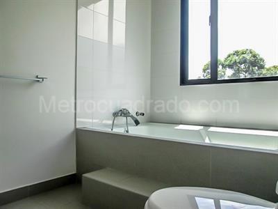 Apartamento en arriendo en El Poblado, Medellín · foto 15 de 20