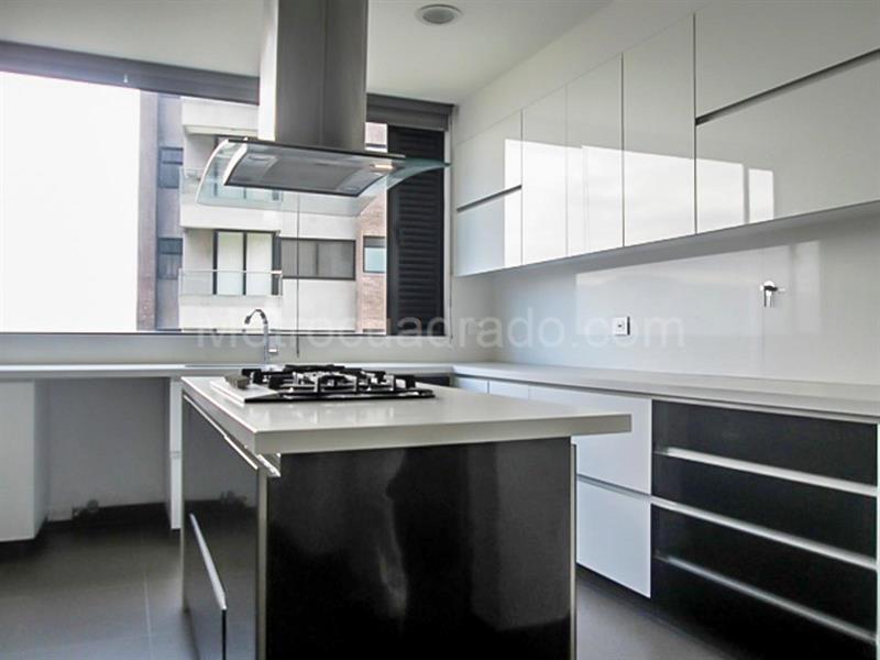 Apartamento amplio de 3 alcobas en unidad cerrada en El Poblado - 7