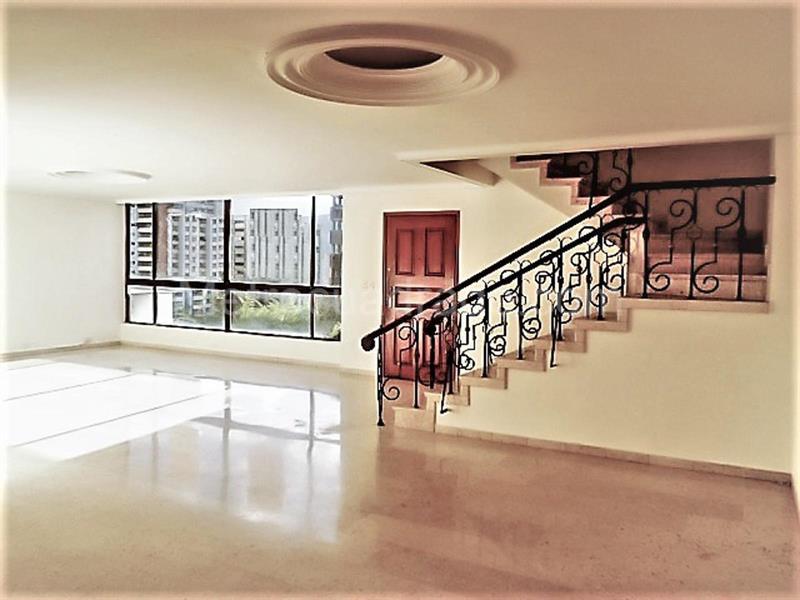 Luxurious 3BR Apartment in El Poblado - 2