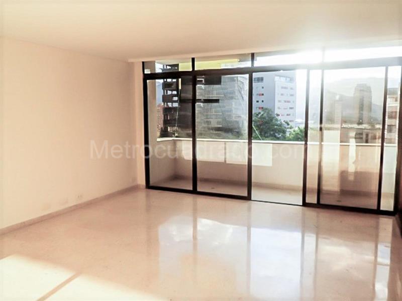 Luxurious 3BR Apartment in El Poblado - 7