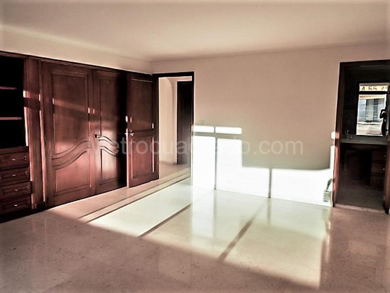 Luxurious 3BR Apartment in El Poblado - 8
