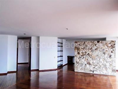 Apartamento de 3 alcobas en venta en El Poblado, Medellín, 190 m² · foto 3 de 17