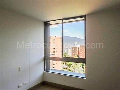 Apartamento de 3 alcobas en venta en El Poblado, Medellín, 128 m² · foto 15 de 19