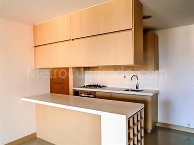 Apartamento de 3 alcobas en venta en El Poblado, Medellín, 128 m² · foto 5 de 19
