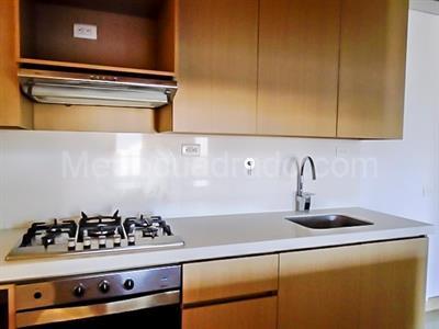 Apartamento de 3 alcobas en venta en El Poblado, Medellín, 128 m² · foto 7 de 19